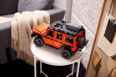LEGO Technic 42177 Mercedes-Benz G 500 PROFESSIONAL Line - Galeria zdjęcie 13