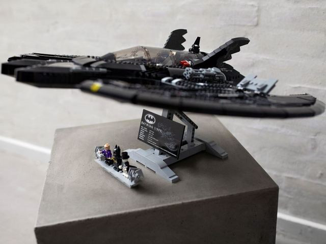 LEGO 76161 DC Super Heroes Batwing z 1989 roku - zdjęcie 9