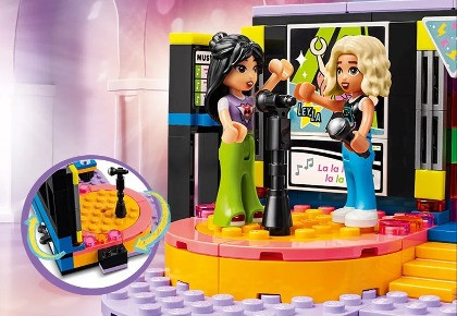 LEGO Friends 42610 Impreza z karaoke - zdjęcie 3