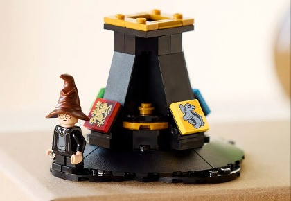 LEGO Harry Potter 76429 Mówiąca Tiara Przydziału - zdjęcie 5