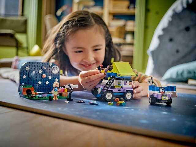 LEGO Friends 42603 Kamper z mobilnym obserwatorium gwiazd - zdjęcie 6