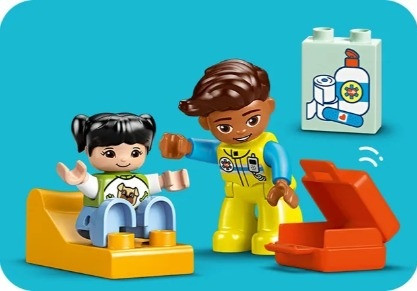 LEGO DUPLO TOWN 10447 Karetka z kierowcą - zdjęcie 3